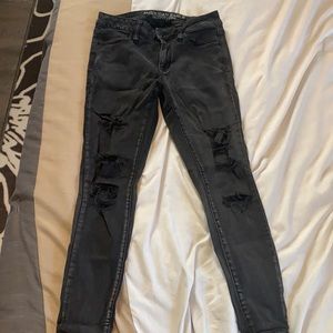 Size 4 American Eagle skinny jeans